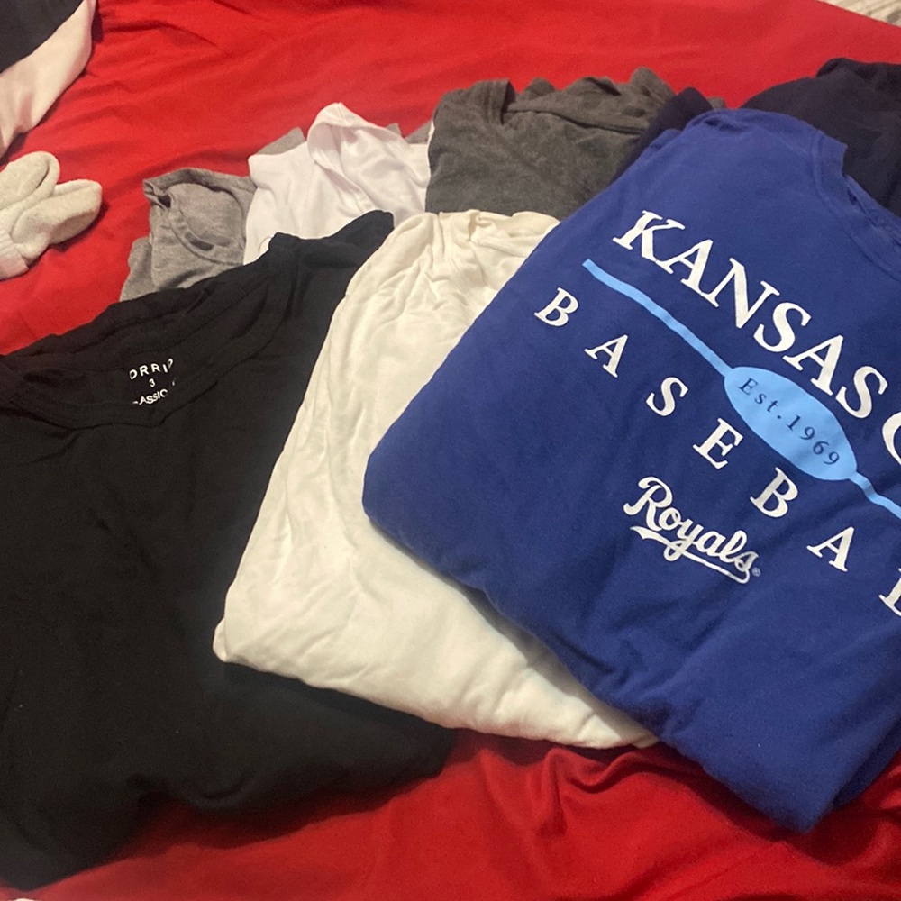 7 shirts 1 size xl size